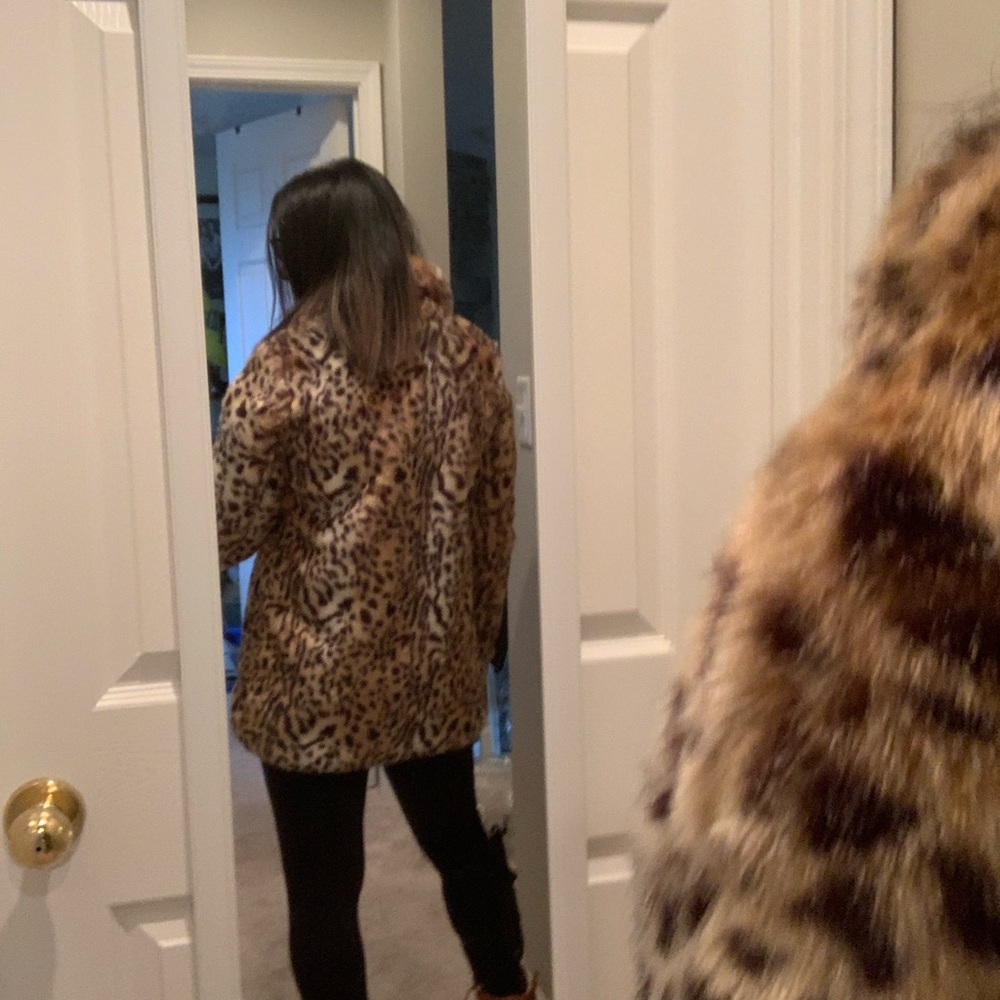 Forever 21 Leopard Print Faux Fur Jacket - Tan, Black, Cream - Picture 6 of 7